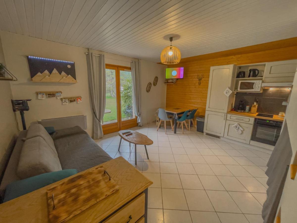 Escale Les Airelles Du Rez De Jardin Appartement
